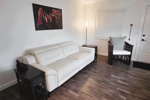 Condo in Lutz, Florida, 1 bedroom № 2198351 - photo 4