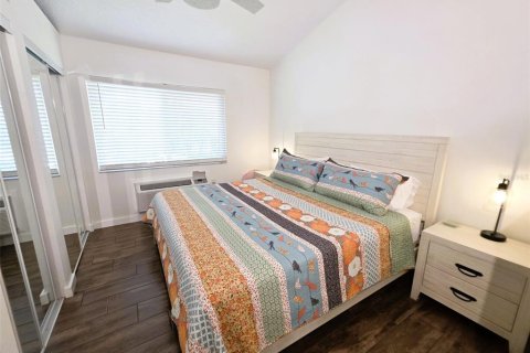 Condo in Lutz, Florida, 1 bedroom № 2198351 - photo 12