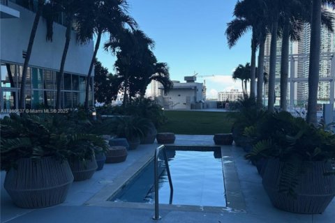 Condo in Miami, Florida, 1 bedroom  № 1892104 - photo 19