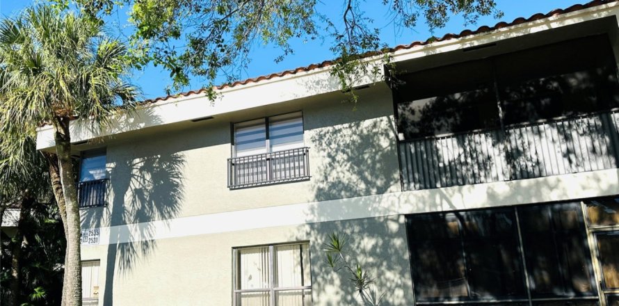 Condo à Coconut Creek, Floride, 3 chambres № 1024270
