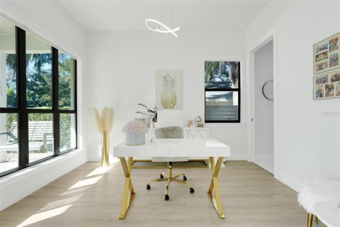 House in Winter Park, Florida 4 bedrooms, 201.6 sq.m. № 2098746 - photo 7