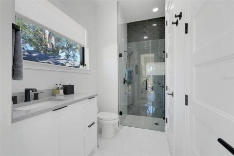 House in Winter Park, Florida 4 bedrooms, 201.6 sq.m. № 2098746 - photo 10