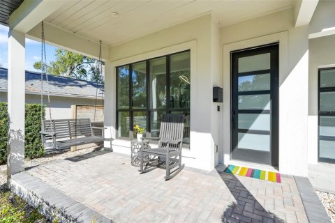 House in Winter Park, Florida 4 bedrooms, 201.6 sq.m. № 2098746 - photo 4
