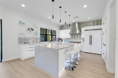 House in Winter Park, Florida 4 bedrooms, 201.6 sq.m. № 2098746 - photo 17