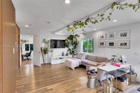 Снять в аренду виллу или дом в Майами, Флорида 3 спальни, 141.12м2, № 2001468 - фото 9