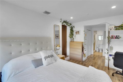 Снять в аренду виллу или дом в Майами, Флорида 3 спальни, 141.12м2, № 2001468 - фото 30