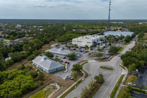 Immobilier commercial à vendre à North Port, Floride: 1127.18 m2 № 1717173 - photo 11