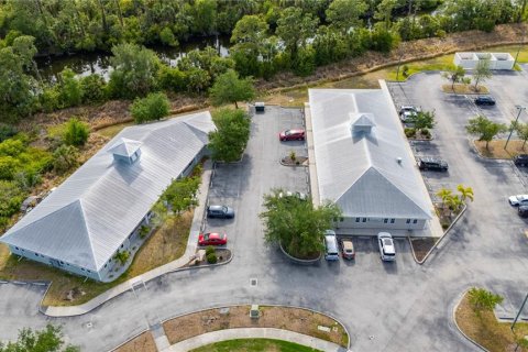 Immobilier commercial à vendre à North Port, Floride: 1127.18 m2 № 1717173 - photo 17