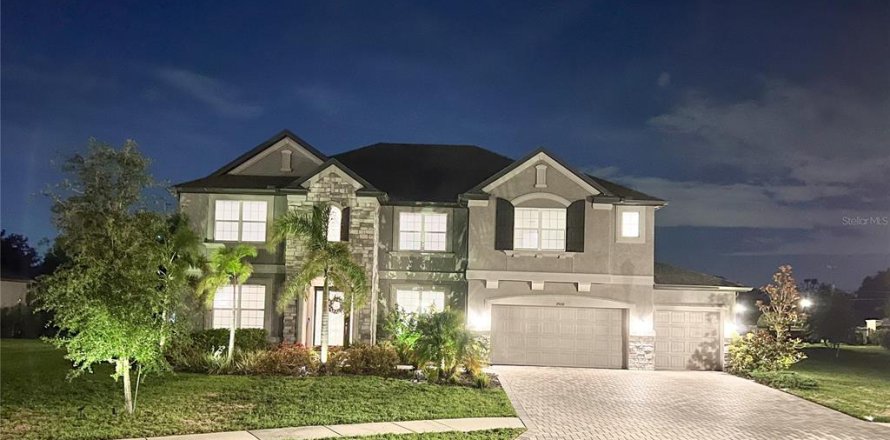 Casa en Seffner, Florida 6 dormitorios, 511.52 m2 № 1797813