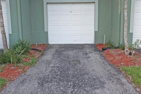 Condominio en alquiler en Tampa, Florida, 3 dormitorios, 124.95 m2 № 2284185 - foto 28