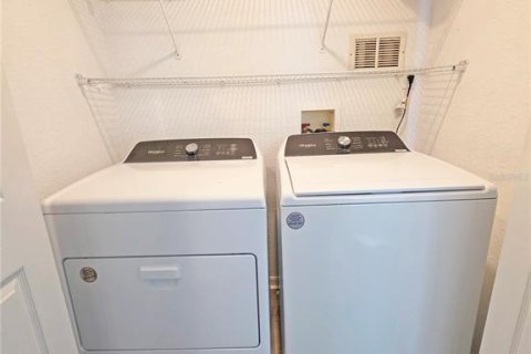 Condominio en alquiler en Tampa, Florida, 3 dormitorios, 124.95 m2 № 2284185 - foto 19