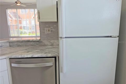 Condominio en alquiler en Tampa, Florida, 3 dormitorios, 124.95 m2 № 2284185 - foto 8