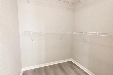 Condominio en alquiler en Tampa, Florida, 3 dormitorios, 124.95 m2 № 2284185 - foto 17