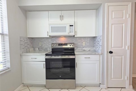 Condominio en alquiler en Tampa, Florida, 3 dormitorios, 124.95 m2 № 2284185 - foto 10
