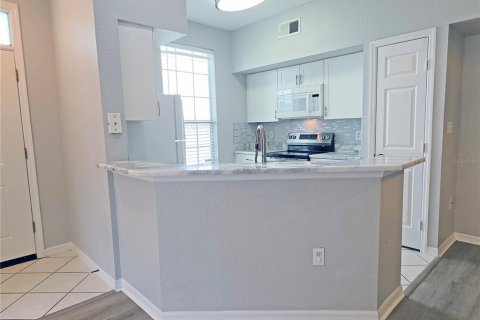 Condominio en alquiler en Tampa, Florida, 3 dormitorios, 124.95 m2 № 2284185 - foto 6