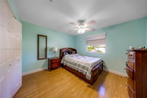 Casa en venta en Miami, Florida, 3 dormitorios, 154.87 m2 № 1983035 - foto 22