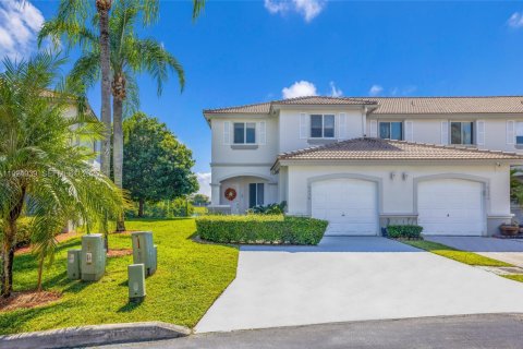 Casa en venta en Miami, Florida, 3 dormitorios, 154.87 m2 № 1983035 - foto 2