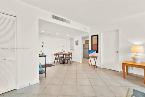 Copropriété à vendre à Miami Beach, Floride: 1 chambre, 86.4 m2 № 1851924 - photo 7