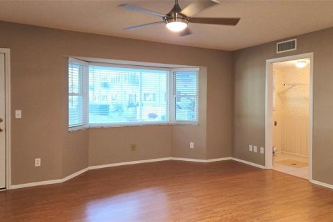 Condo in Clearwater, Florida, 2 bedrooms № 2102285 - photo 8