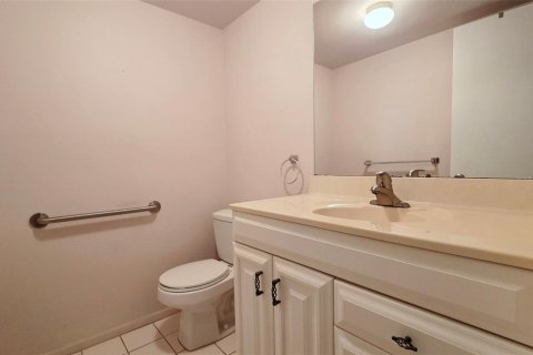 Condo in Clearwater, Florida, 2 bedrooms № 2102285 - photo 19