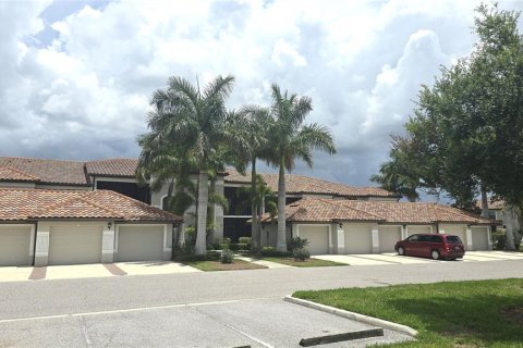 Condo à Bradenton, Floride, 2 chambres  № 2385644
