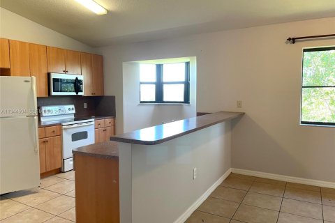 Copropriété à louer à Cutler Bay, Floride: 3 chambres, 117.43 m2 № 2001138 - photo 3