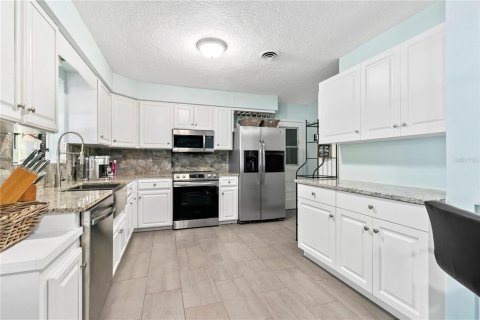 Villa ou maison à vendre à Bradenton, Floride: 4 chambres, 178.47 m2 № 1840605 - photo 5