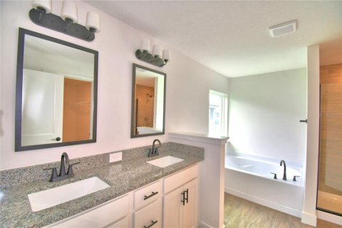 Villa ou maison à vendre à Auburndale, Floride: 3 chambres, 183.02 m2 № 2102183 - photo 26