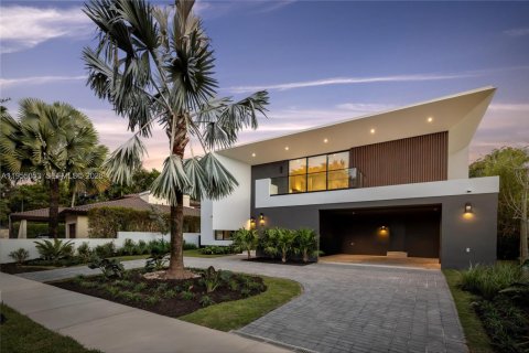Casa en venta en Miami, Florida, 5 dormitorios, 461.17 m2 № 2011130 - foto 14