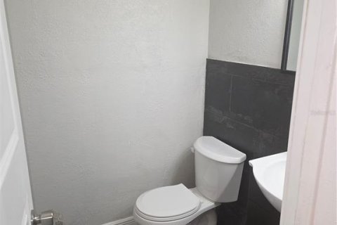 Copropriété à louer à Lakeland, Floride: 3 chambres, 137.68 m2 № 2376737 - photo 8