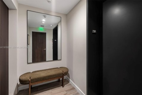 Condo in Miami, Florida, 3 bedrooms  № 2042683 - photo 18