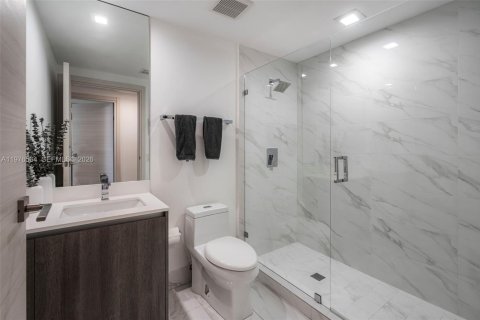 Condo in Miami, Florida, 3 bedrooms  № 2042683 - photo 23