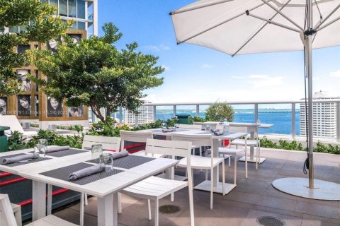 Condominio en alquiler en Miami, Florida, 1 dormitorio, 78.22 m2 № 2012536 - foto 25