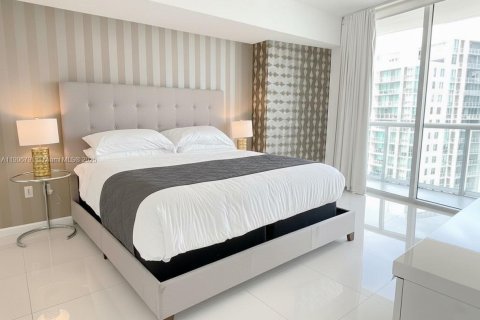 Condominio en alquiler en Miami, Florida, 1 dormitorio, 78.22 m2 № 2012536 - foto 6