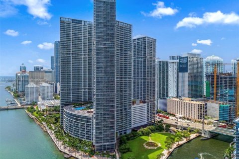 Condominio en alquiler en Miami, Florida, 1 dormitorio, 78.22 m2 № 2012536 - foto 20