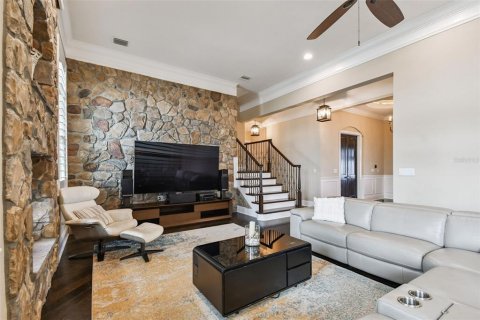 House in Saint Pete Beach, Florida 5 bedrooms, 484.3 sq.m. № 2103436 - photo 16