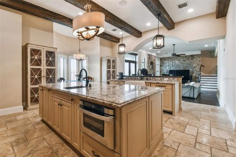 House in Saint Pete Beach, Florida 5 bedrooms, 484.3 sq.m. № 2103436 - photo 22
