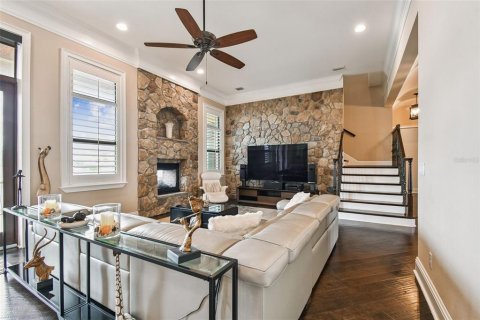 House in Saint Pete Beach, Florida 5 bedrooms, 484.3 sq.m. № 2103436 - photo 15