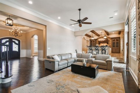 House in Saint Pete Beach, Florida 5 bedrooms, 484.3 sq.m. № 2103436 - photo 17