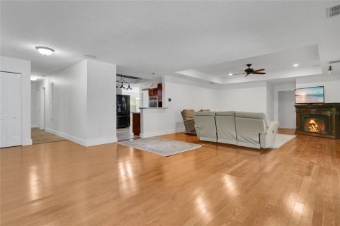 Casa en venta en Frostproof, Florida, 4 dormitorios, 235.04 m2 № 1904265 - foto 3