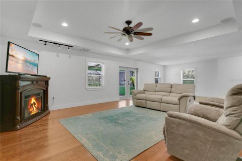 Casa en venta en Frostproof, Florida, 4 dormitorios, 235.04 m2 № 1904265 - foto 5