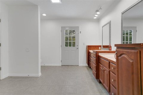 Casa en venta en Frostproof, Florida, 4 dormitorios, 235.04 m2 № 1904265 - foto 16