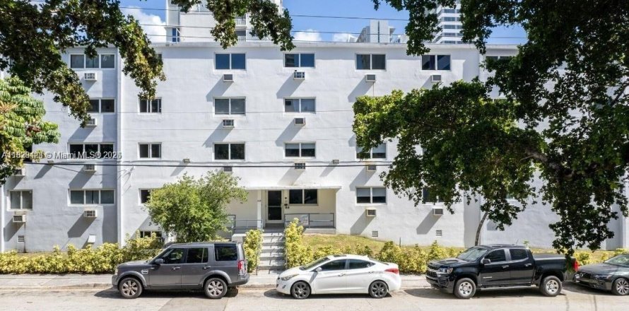 Appartement à Miami, Floride 1 chambre, 55.74 m2 № 1807695