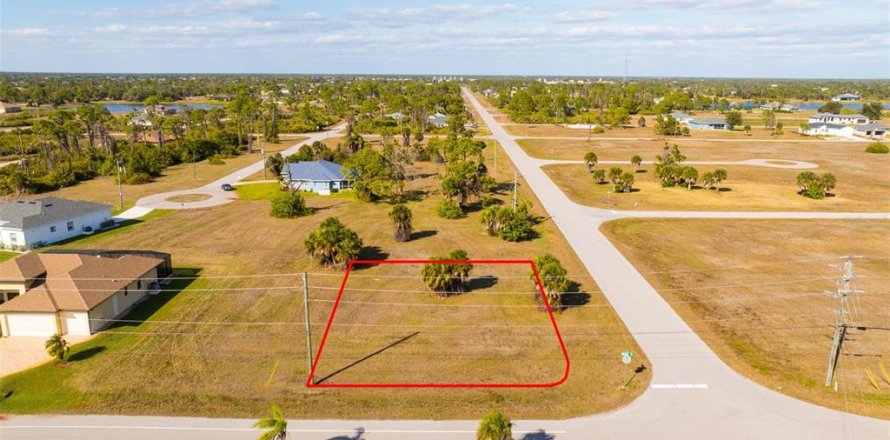 Land in Placida, Florida № 2212094