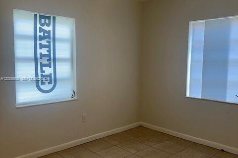 Villa ou maison à louer à Miami, Floride: 4 chambres, 133.22 m2 № 2075697 - photo 7