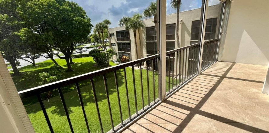 Condominio en Delray Beach, Florida, 2 dormitorios № 2422580