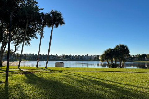 Condominio en alquiler en Delray Beach, Florida, 2 dormitorios, 97.55 m2 № 2422580 - foto 19