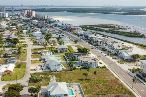 Land in Fort Myers Beach, Florida № 2115100 - photo 18