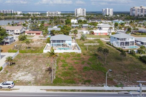 Land in Fort Myers Beach, Florida № 2115100 - photo 6