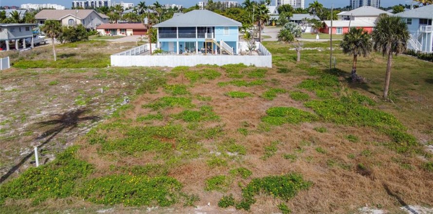 Land in Fort Myers Beach, Florida № 2115100